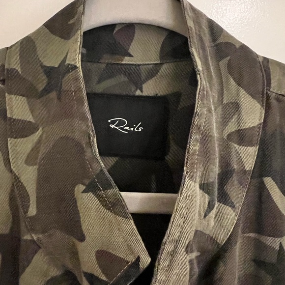 Rails Hendrick Camo Shirt Jacket - Picture 6 of 8
